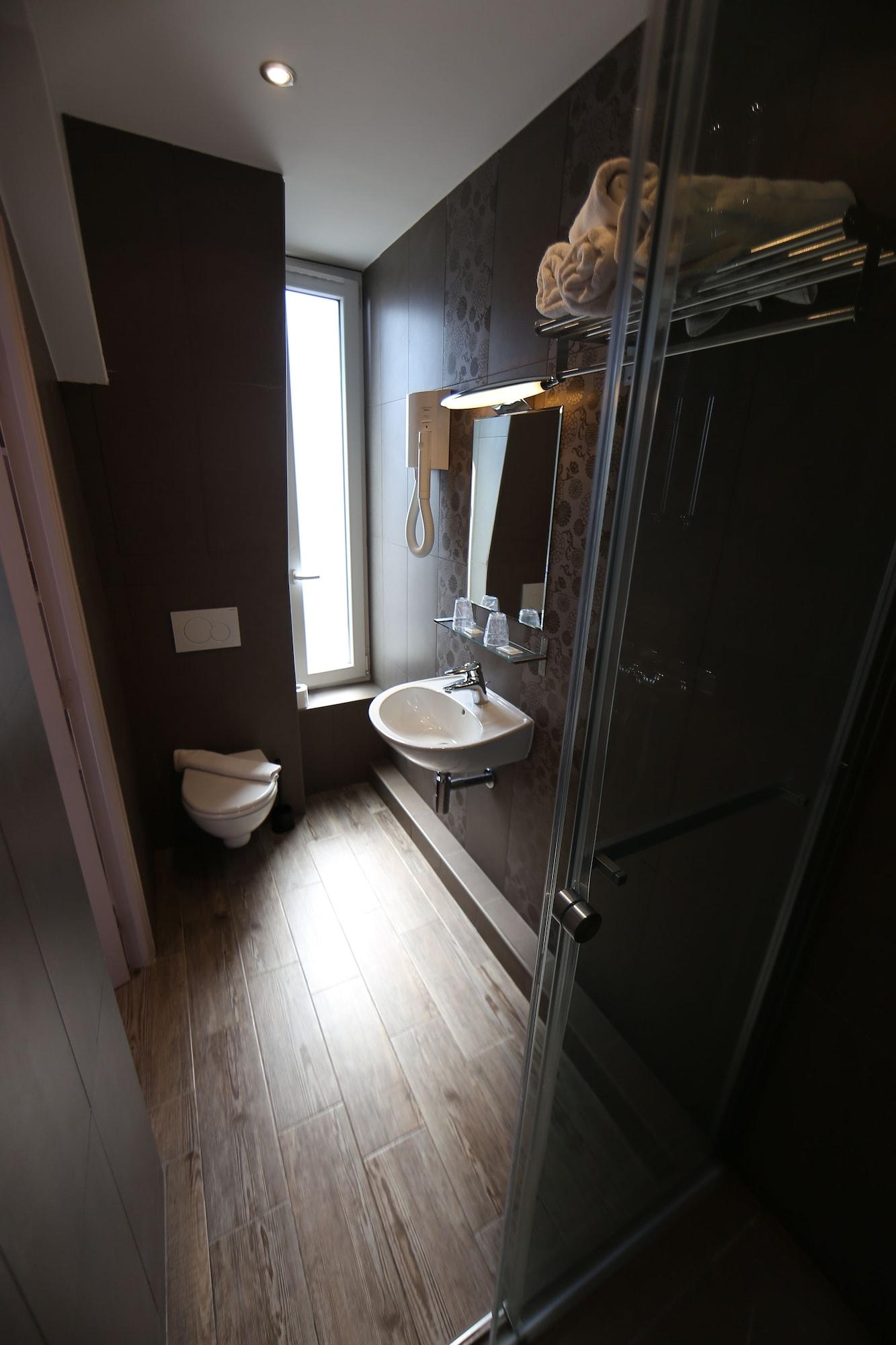 Hotel Le Daum Paris Luaran gambar